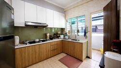 Changi South Avenue 1 (D16), Terrace #563508371